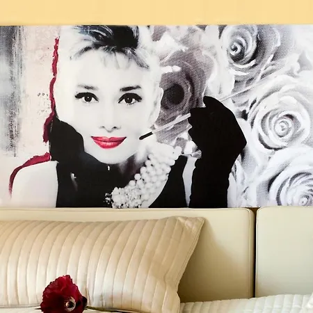 Boutiquehotel Stefanie Hotel