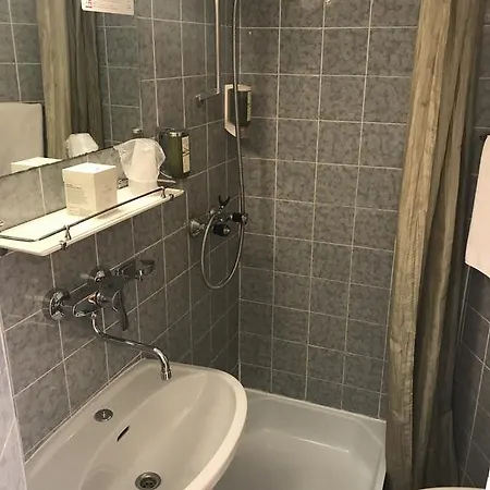 Hotel Boutiquehotel Stefanie 4*